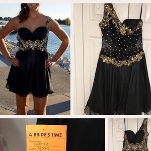 Alyce Paris size 4 prom dress